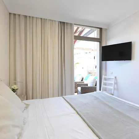 Brand New With Sunset Terrace Lägenhet *